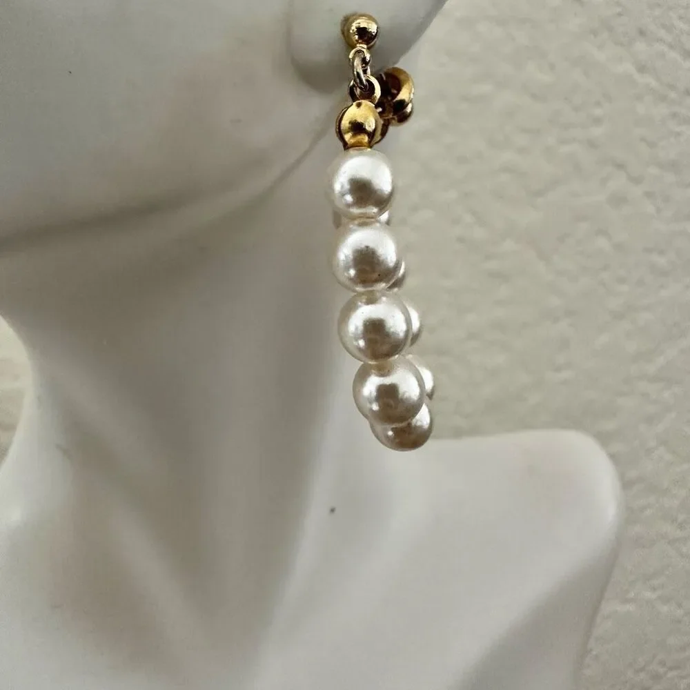 Faux pearl hoop earrings